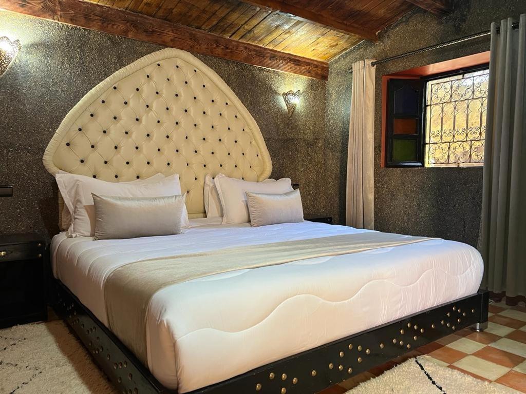 Dar Alfourssane Ferme D'Hote Уарзазат Экстерьер фото