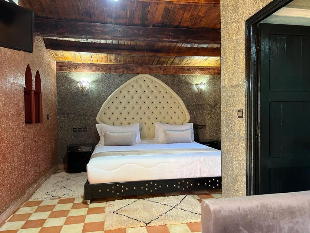 Dar Alfourssane Ferme D'Hote Уарзазат Экстерьер фото