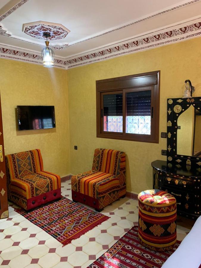 Dar Alfourssane Ferme D'Hote Уарзазат Экстерьер фото