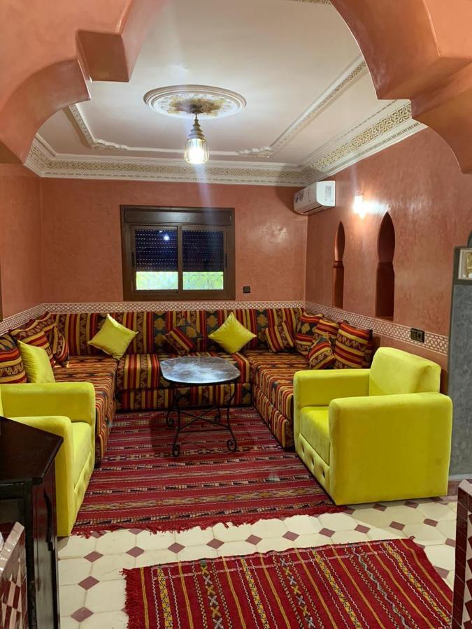 Dar Alfourssane Ferme D'Hote Уарзазат Экстерьер фото