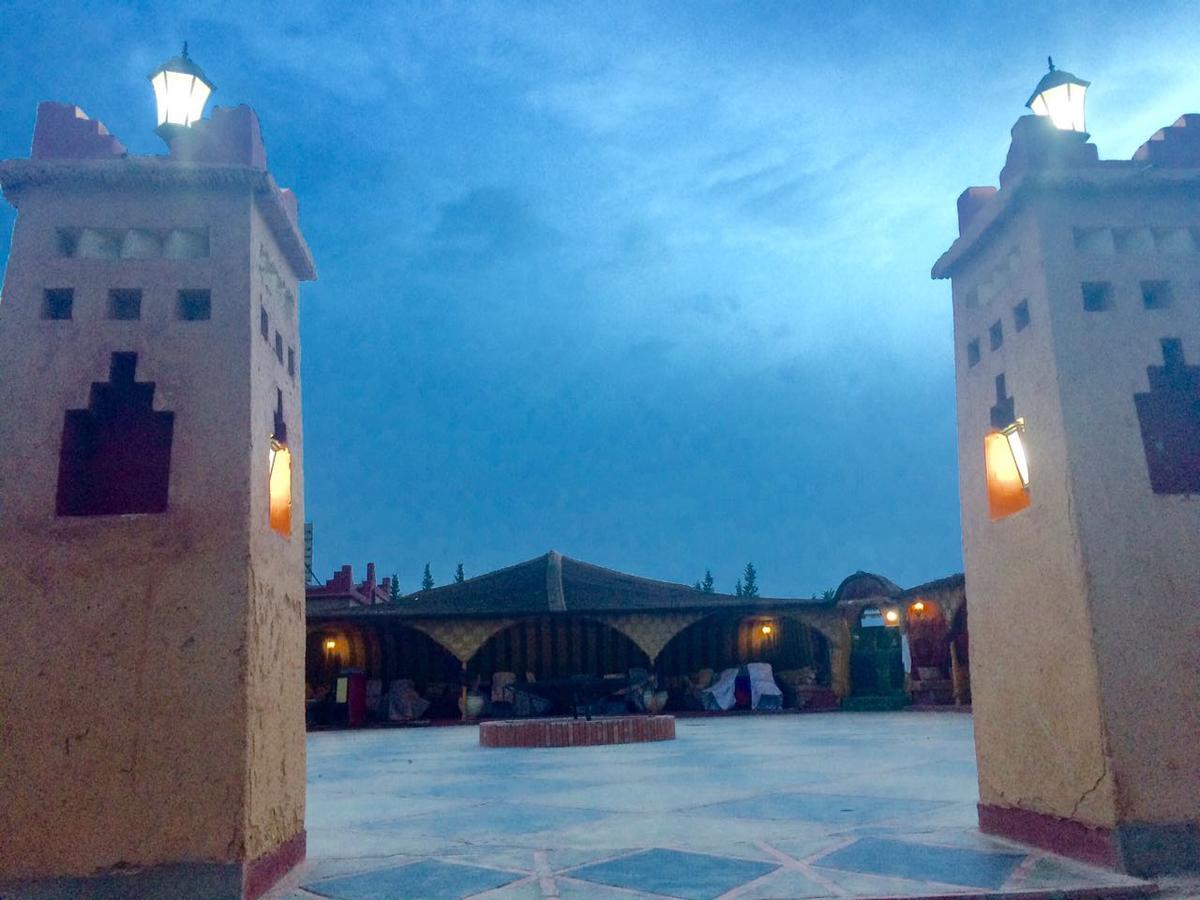 Dar Alfourssane Ferme D'Hote Уарзазат Экстерьер фото